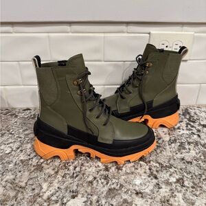 Women’s Sorel Boots (size 7)